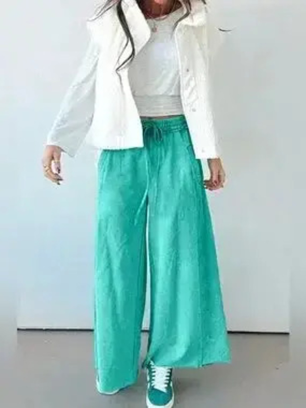 High-Waisted Wide-Leg Pants - Picture 4 of 8
